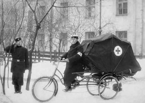 ambulancia-en-bicicleta_1.jpg