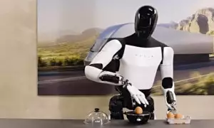 El sueño de Elon Musk de introducir un robot humanoide en cada hogar del mundo