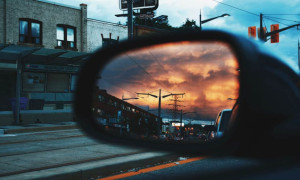 Dispositivo para mejorar la visión en la conducción de automóviles